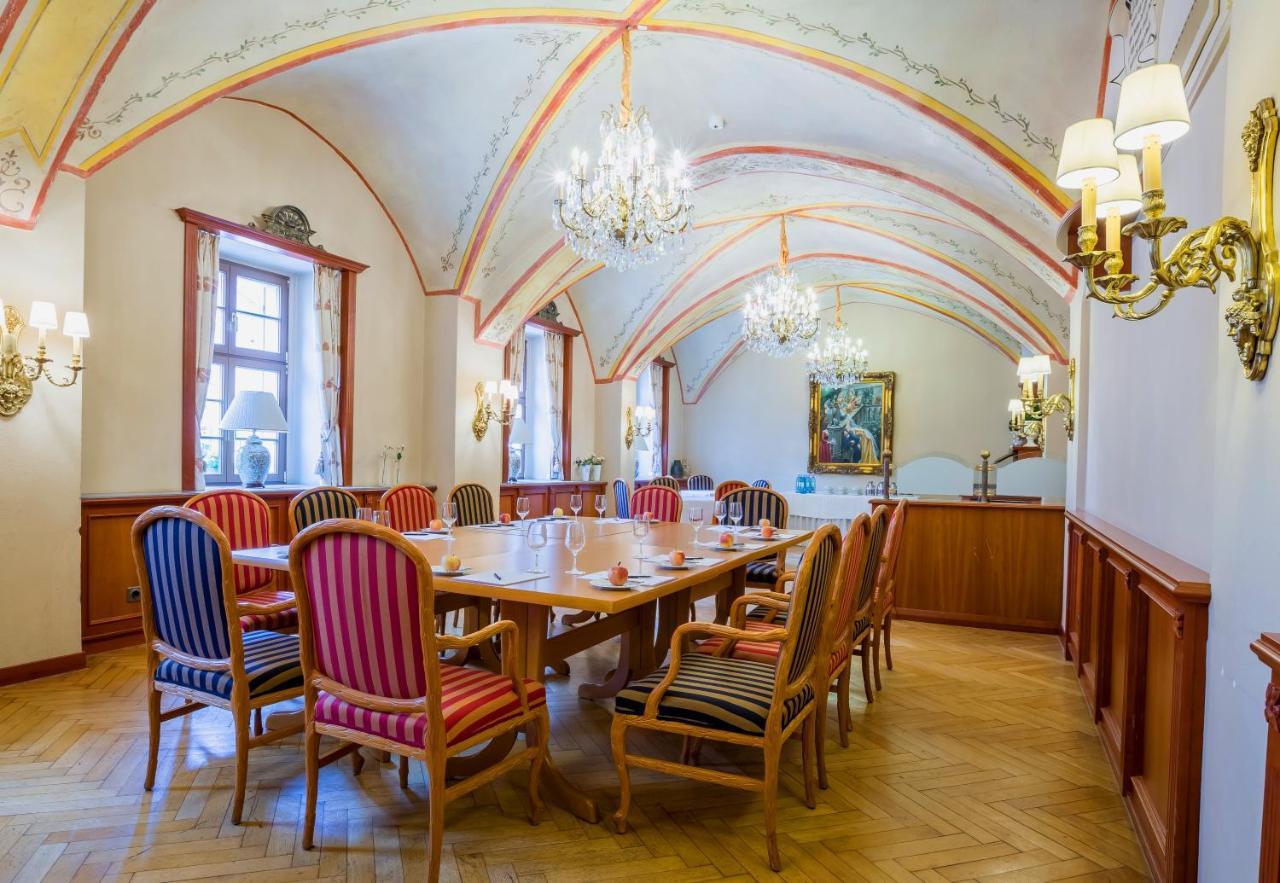 Romantik Hotel Burgkeller Residenz Kerstinghaus ไมเซน ภายนอก รูปภาพ