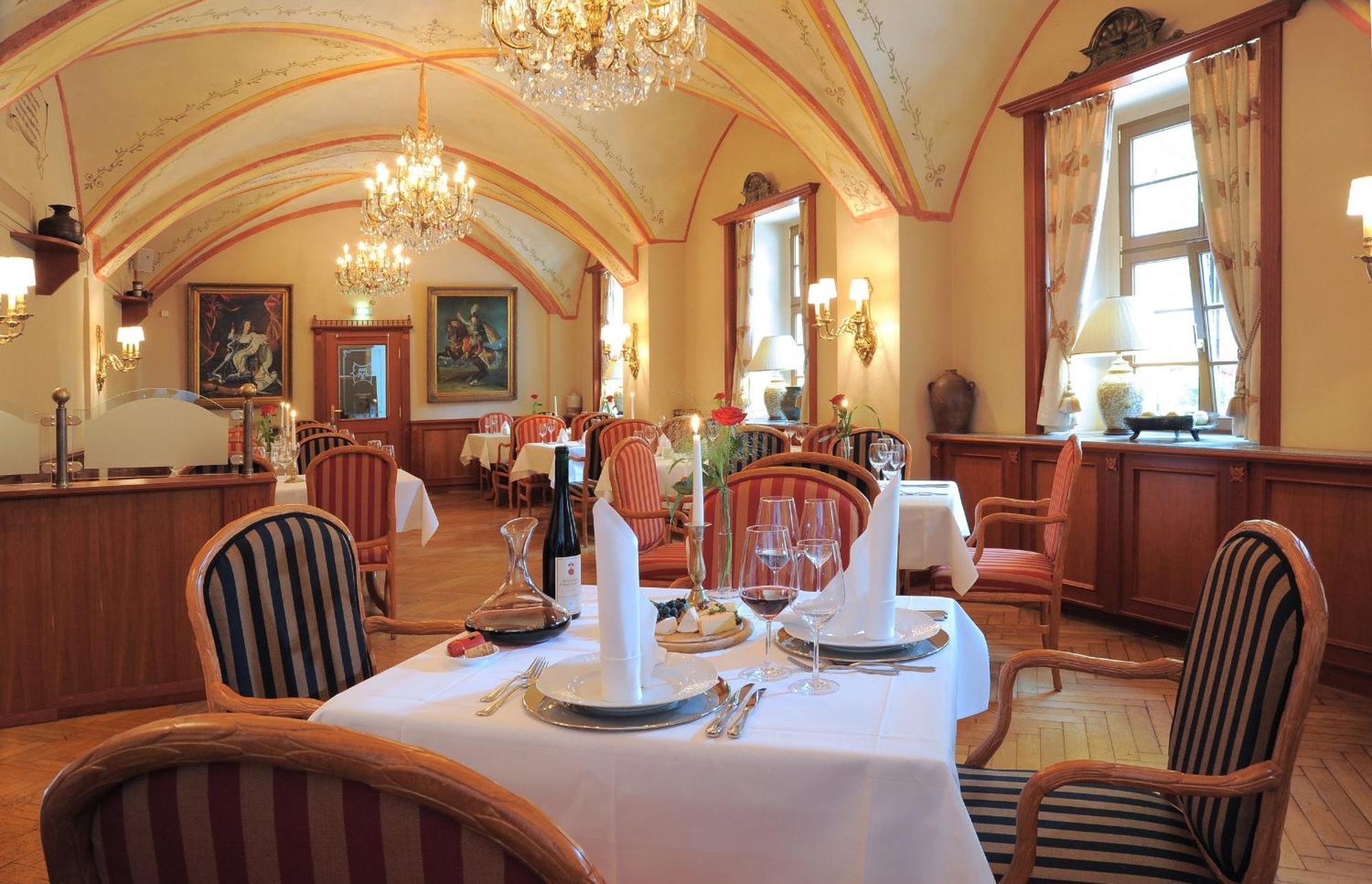 Romantik Hotel Burgkeller Residenz Kerstinghaus ไมเซน ภายนอก รูปภาพ